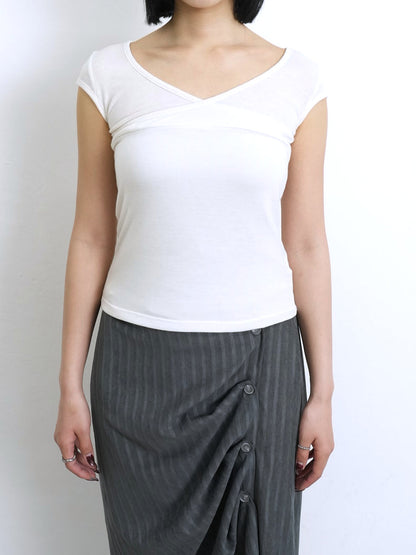 sleeveless cross tops