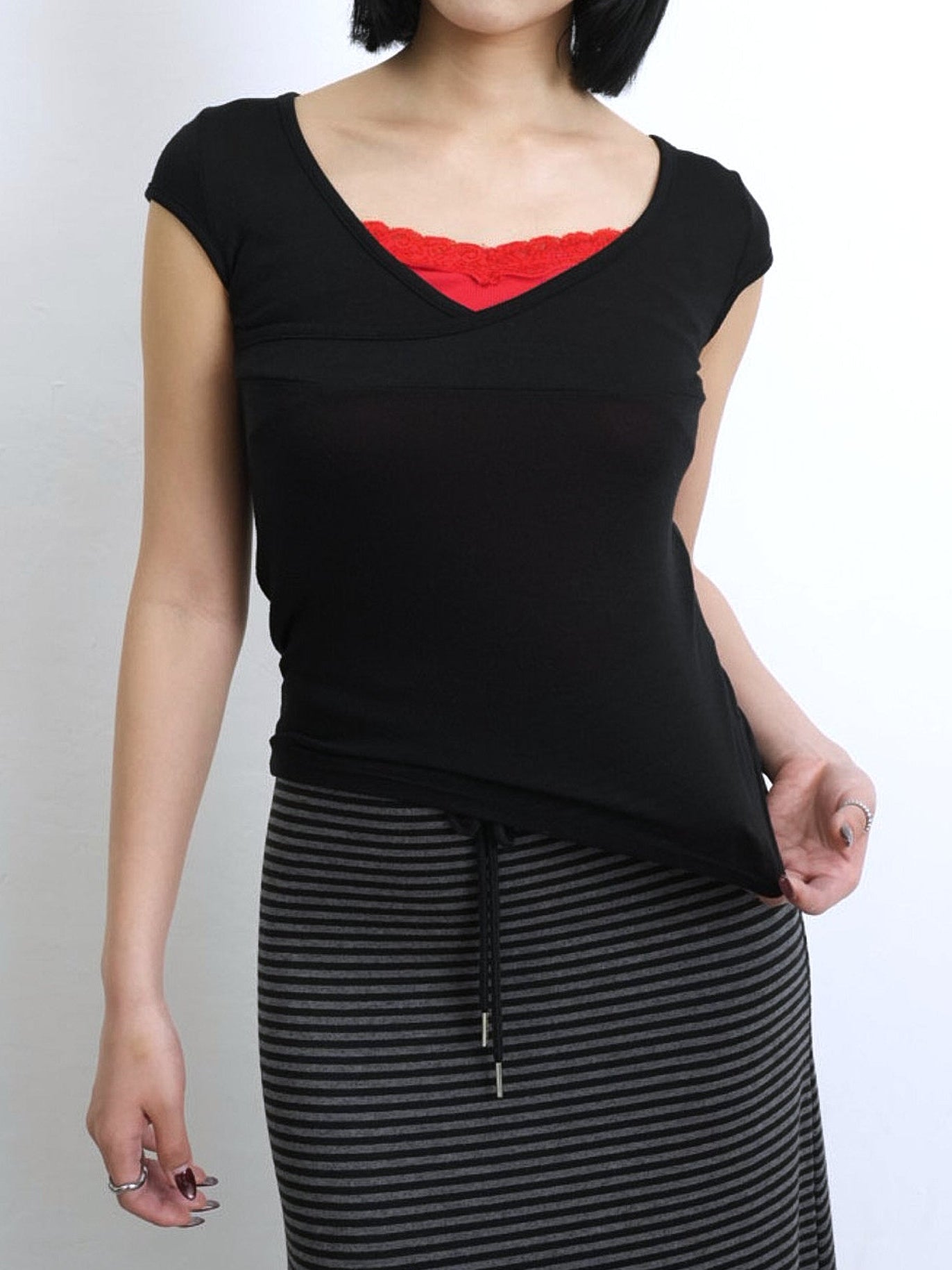 sleeveless cross tops