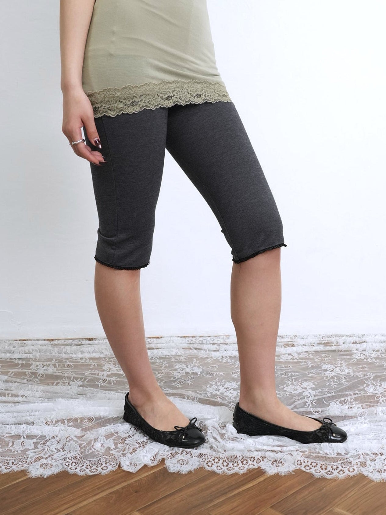 lace capri pants
